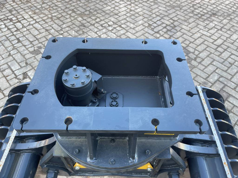 Mustang GRP 450 D 2024 Unused - Grijper voor Bouwmachine: afbeelding 4 Mustang GRP 450 D 2024 Unused - Grijper voor Bouwmachine: afbeelding 4