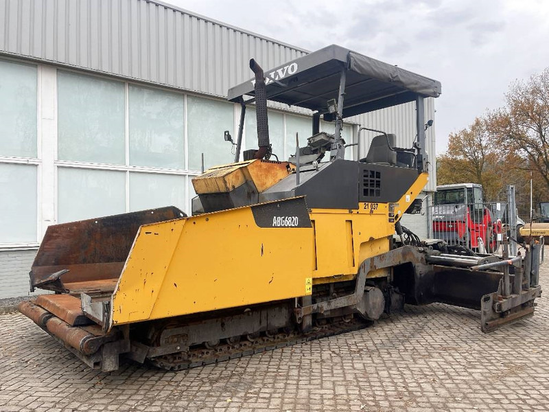 Volvo ABG 6820 - Asfaltafwerkmachine: afbeelding 4 Volvo ABG 6820 - Asfaltafwerkmachine: afbeelding 4
