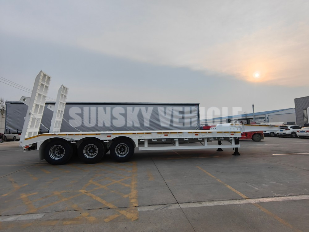 SUNSKY 3 Axle 40 Tons gooseneck lowbed trailer - Dieplader oplegger: afbeelding 5 SUNSKY 3 Axle 40 Tons gooseneck lowbed trailer - Dieplader oplegger: afbeelding 5