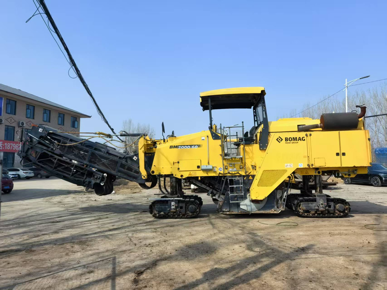 BOMAG Second Hand Asphalt Milling Machine BM2000/60 Asphalt Cold Milling Machine Price - Asfaltfrees: afbeelding 2 BOMAG Second Hand Asphalt Milling Machine BM2000/60 Asphalt Cold Milling Machine Price - Asfaltfrees: afbeelding 2