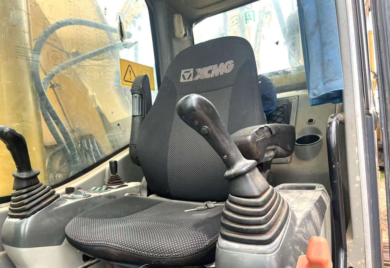 XCMG 2022 official used rotary drilling rig XR220D 67M price - Boormachine: afbeelding 3 XCMG 2022 official used rotary drilling rig XR220D 67M price - Boormachine: afbeelding 3