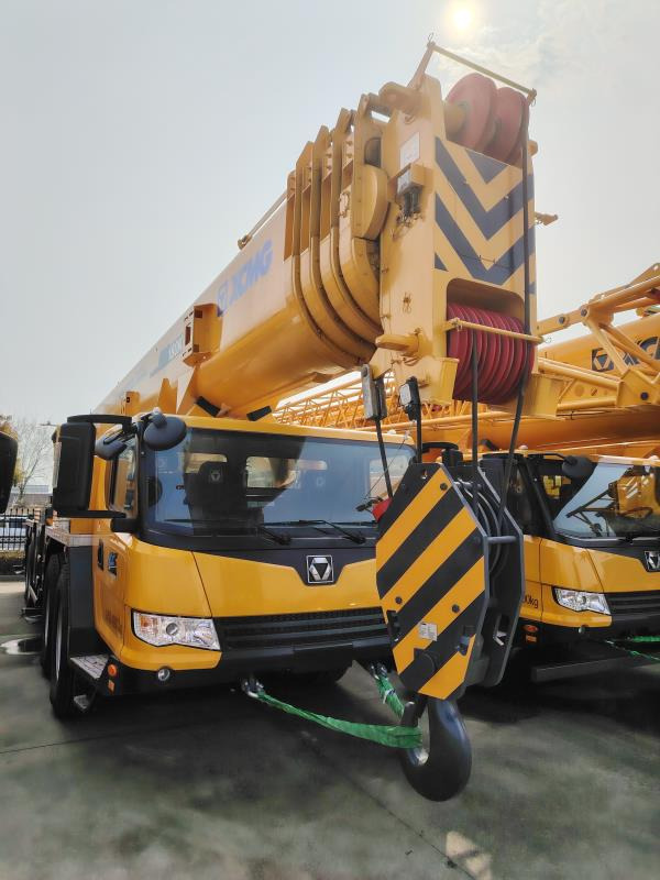 XCMG Factory 180 Ton Used QY180K5C Telescopic Boom Truck Mounted Crane Price List - Mobiele kraan: afbeelding 3 XCMG Factory 180 Ton Used QY180K5C Telescopic Boom Truck Mounted Crane Price List - Mobiele kraan: afbeelding 3