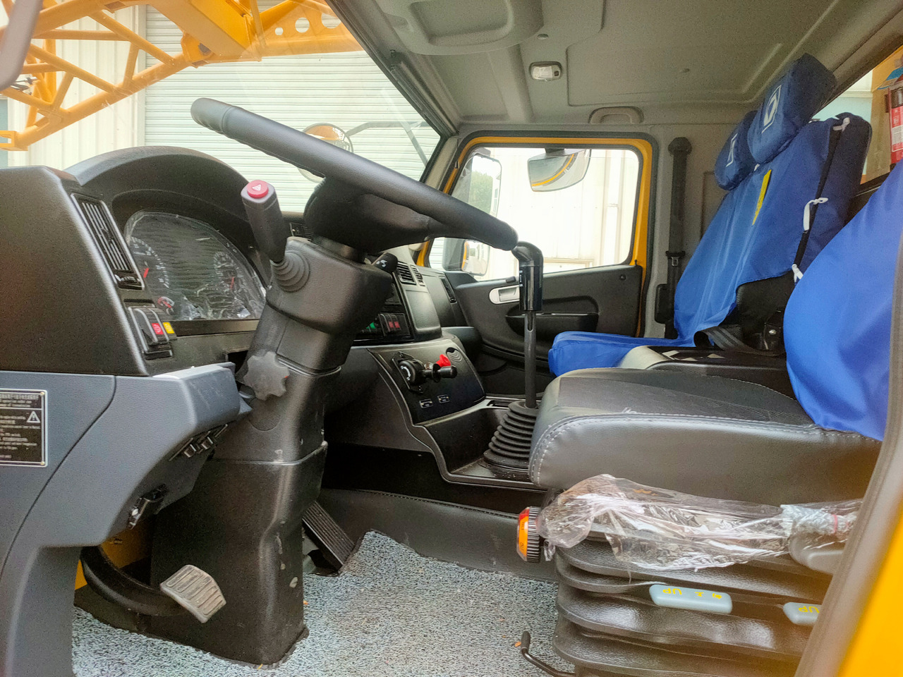 XCMG Factory Hydraulic Crane Telescopic Boom XCT100L7_1 Used 100 Ton Truck Crane For Sale - Mobiele kraan: afbeelding 2 XCMG Factory Hydraulic Crane Telescopic Boom XCT100L7_1 Used 100 Ton Truck Crane For Sale - Mobiele kraan: afbeelding 2