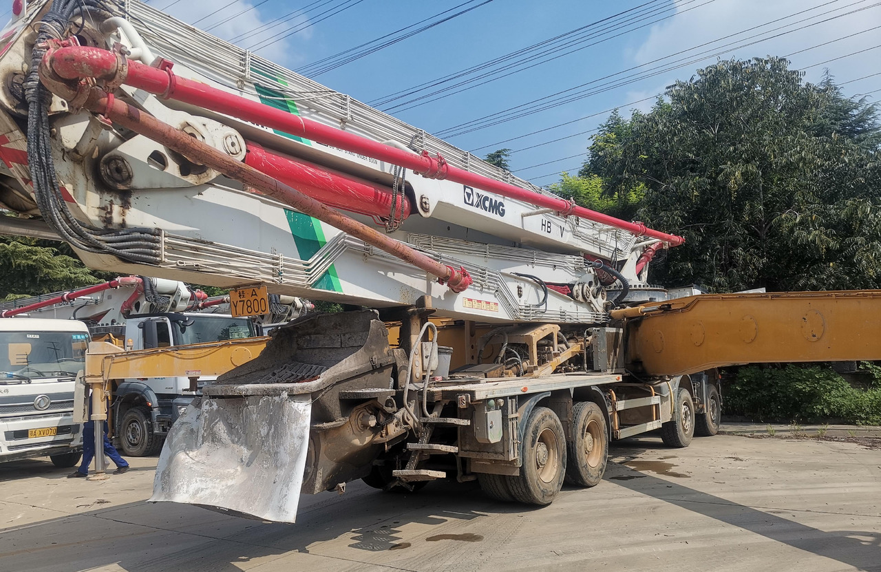 XCMG Factory Schwing Used Concrete Boom Pump Truck HB58V Diesel Concrete Pump Hot Sale - Betonpomp: afbeelding 4 XCMG Factory Schwing Used Concrete Boom Pump Truck HB58V Diesel Concrete Pump Hot Sale - Betonpomp: afbeelding 4
