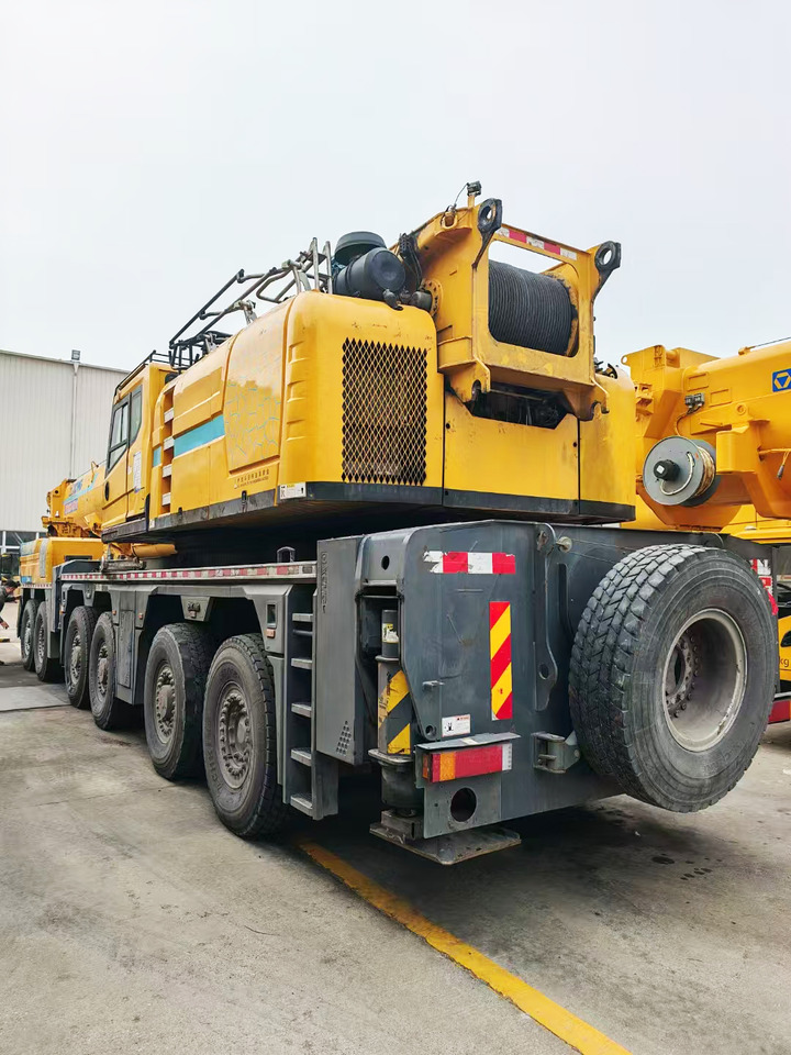 XCMG Manufacturer Used Mobile Hydraulic Truck Cranes XCA300 All Terrain Crane For Sale - Alle terrein kraan: afbeelding 4 XCMG Manufacturer Used Mobile Hydraulic Truck Cranes XCA300 All Terrain Crane For Sale - Alle terrein kraan: afbeelding 4