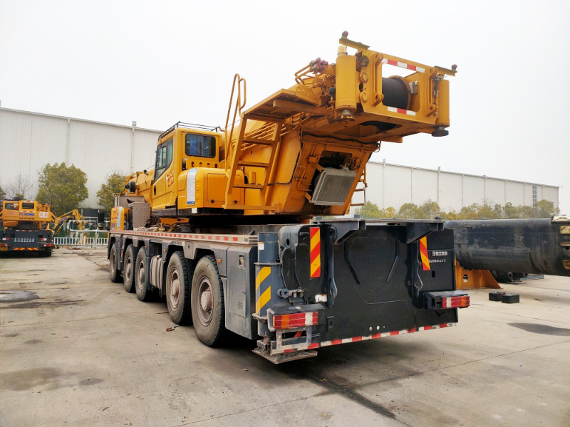 XCMG Official 130t Second Hand All Terrain Mobile Crane XCA130L8C Hydraulic Arm Crane Price List - Alle terrein kraan: afbeelding 4 XCMG Official 130t Second Hand All Terrain Mobile Crane XCA130L8C Hydraulic Arm Crane Price List - Alle terrein kraan: afbeelding 4