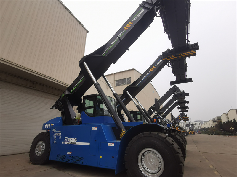 XCMG Official 45 Tons Pure Electric Container Reach Stacker XCS4531E Reach Stacker Crane Forklift - Reach stacker: afbeelding 3 XCMG Official 45 Tons Pure Electric Container Reach Stacker XCS4531E Reach Stacker Crane Forklift - Reach stacker: afbeelding 3