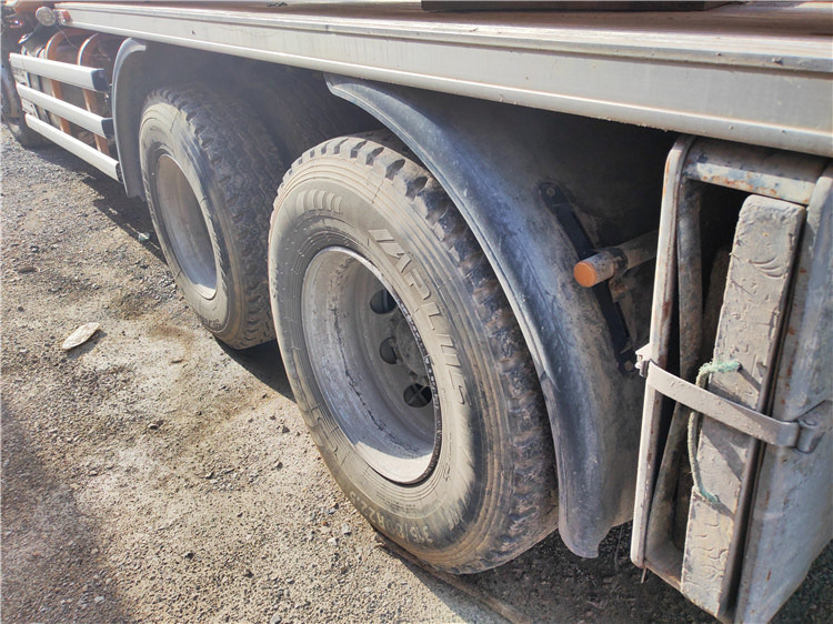 XCMG Official Hb60K 2016 Year Used 56m Truck-Mounted Concrete Pump Truck for Sale - Betonpomp: afbeelding 5 XCMG Official Hb60K 2016 Year Used 56m Truck-Mounted Concrete Pump Truck for Sale - Betonpomp: afbeelding 5