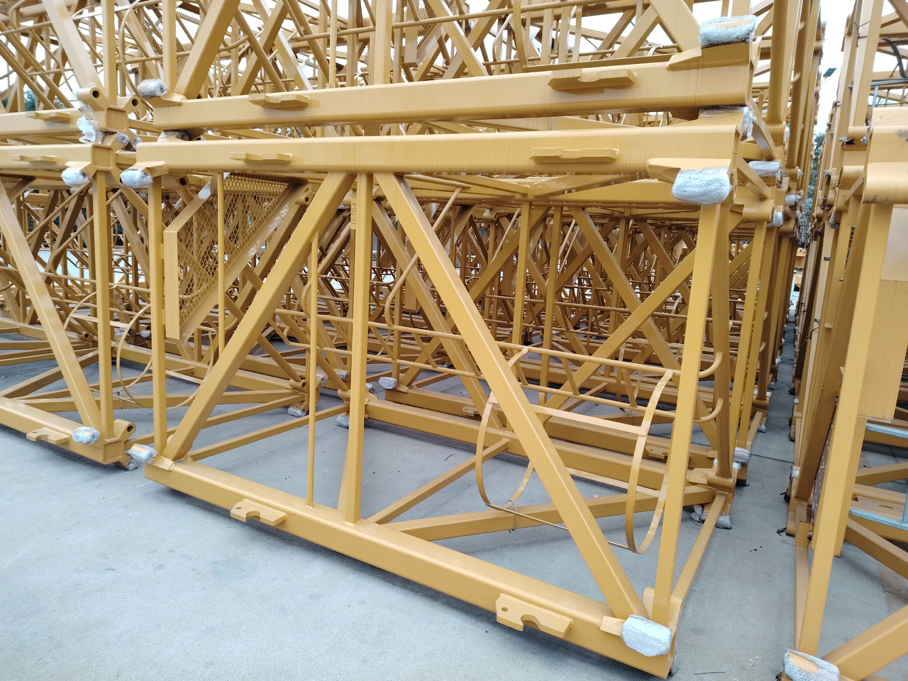 Torenkraan XCMG Official Prices Of Tower Cranes XGT6018-8S1 8ton Used Topless Tower Crane For Sale: afbeelding 6 Torenkraan XCMG Official Prices Of Tower Cranes XGT6018-8S1 8ton Used Topless Tower Crane For Sale: afbeelding 6