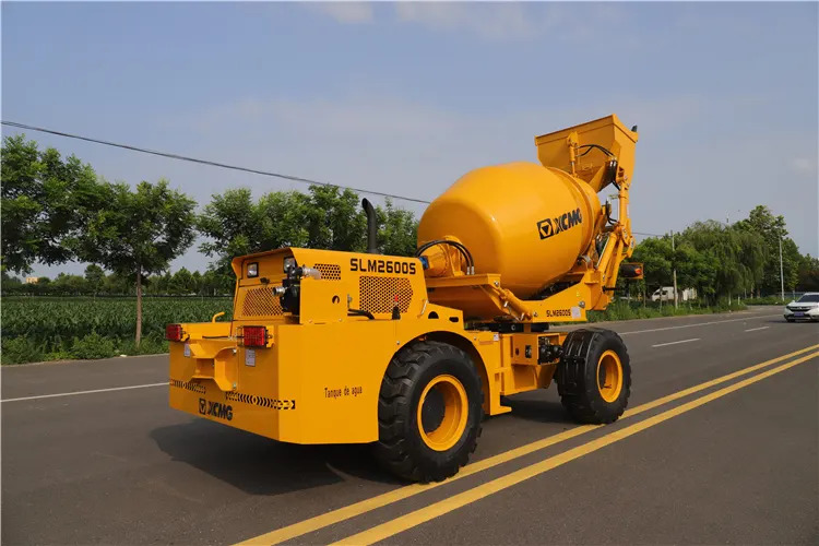 XCMG Official SLM2600S 2.6cbm Concrete Mixer Mobile Self Loading Concrete Mixer Truck - Betonmolen: afbeelding 5 XCMG Official SLM2600S 2.6cbm Concrete Mixer Mobile Self Loading Concrete Mixer Truck - Betonmolen: afbeelding 5