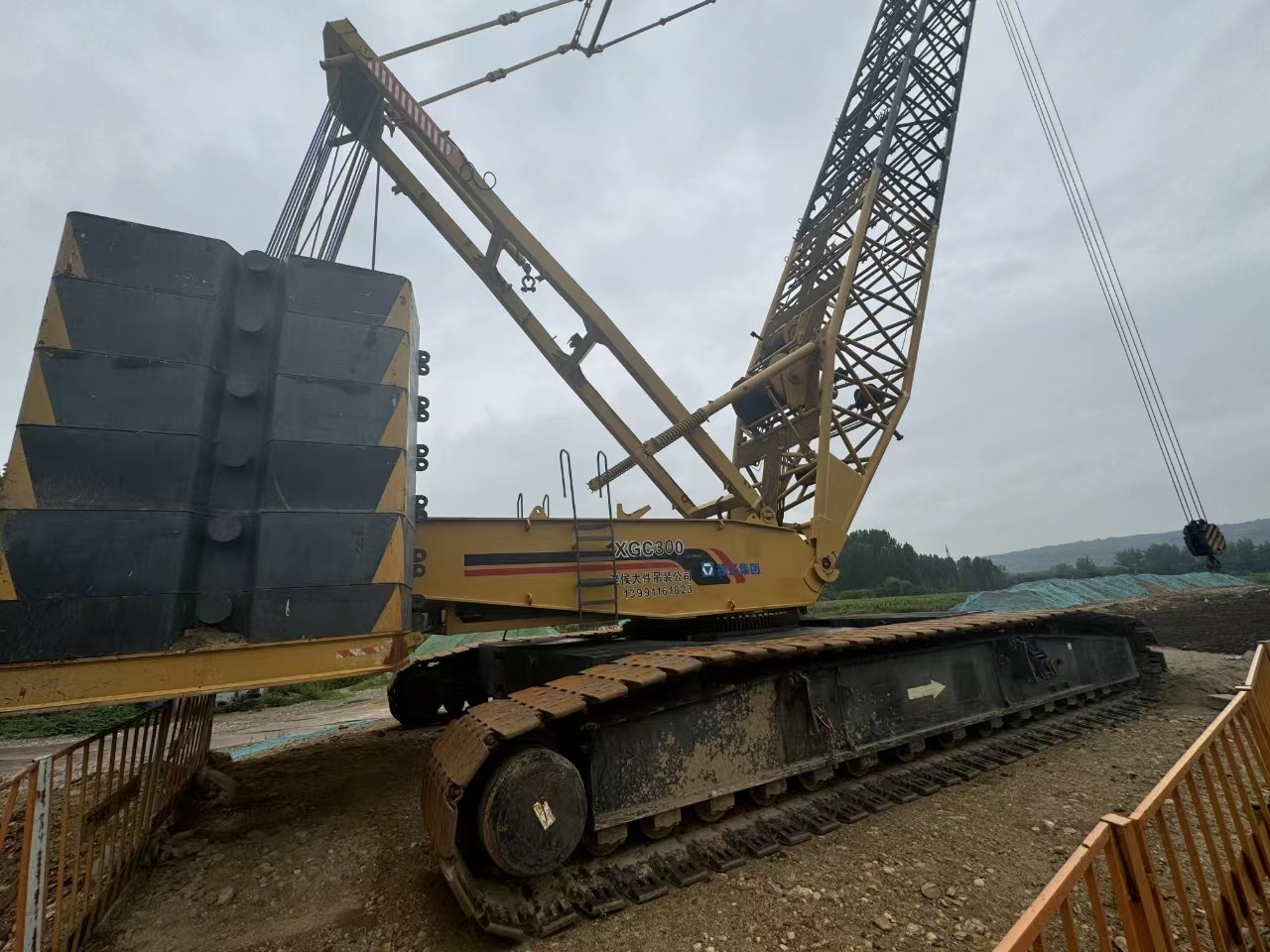 XCMG Official Second Hand Crawler Crane Lifting Equipment Mobile XGC300 300 Ton Crane Price - Rupskraan: afbeelding 3 XCMG Official Second Hand Crawler Crane Lifting Equipment Mobile XGC300 300 Ton Crane Price - Rupskraan: afbeelding 3