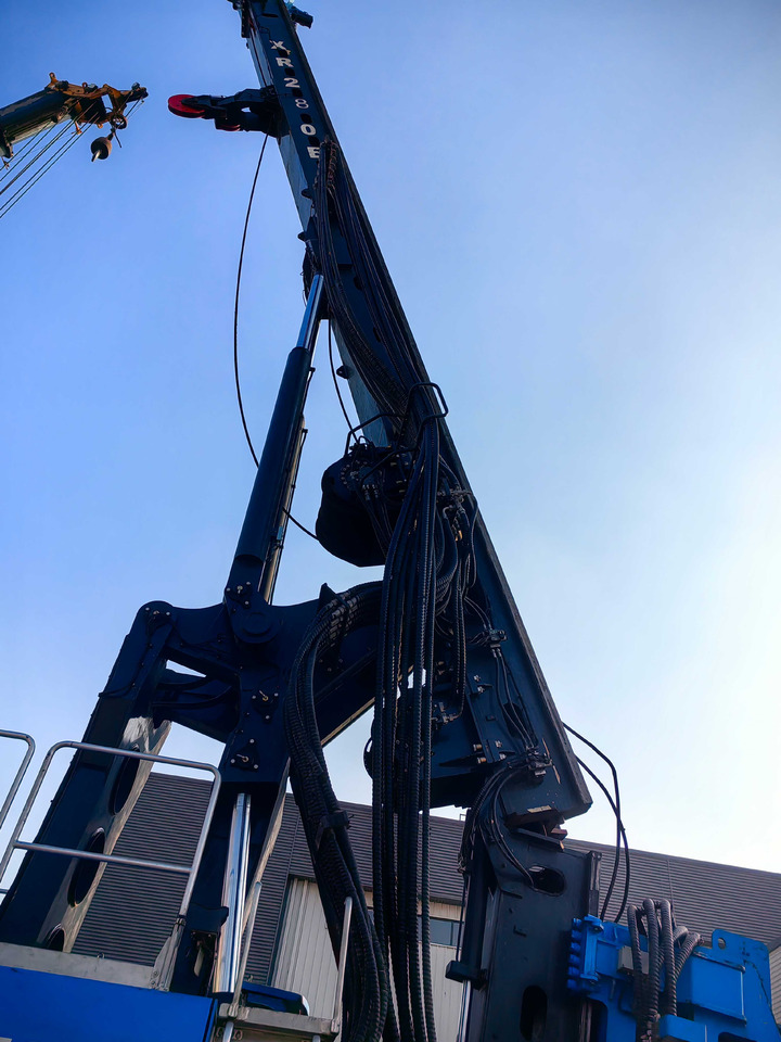 XCMG Official Second Hand XR240E 80m Rotary Drilling Rig Machine Hot Sale - Boormachine: afbeelding 4 XCMG Official Second Hand XR240E 80m Rotary Drilling Rig Machine Hot Sale - Boormachine: afbeelding 4
