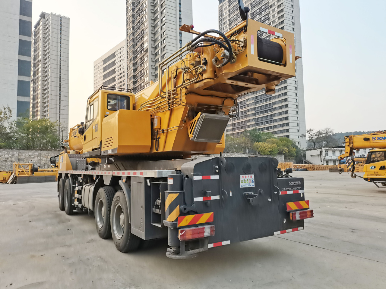 XCMG Official Used 100 Ton Truck Crane QY100K6C Mobile Lifting Crane Price List - Mobiele kraan: afbeelding 3 XCMG Official Used 100 Ton Truck Crane QY100K6C Mobile Lifting Crane Price List - Mobiele kraan: afbeelding 3