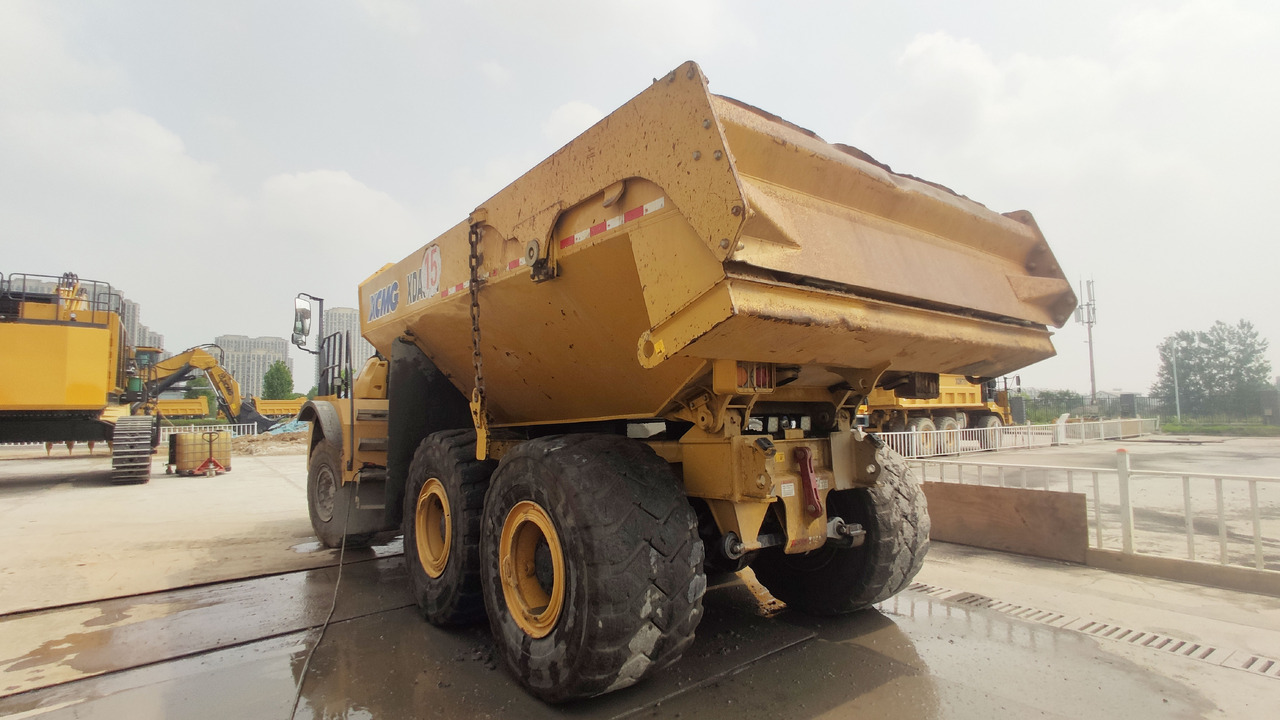 XCMG Official Used 6*6 Dumper Mining Truck XDA50H Articulated Tipper Truck Dumper Price - Kiepwagen: afbeelding 3 XCMG Official Used 6*6 Dumper Mining Truck XDA50H Articulated Tipper Truck Dumper Price - Kiepwagen: afbeelding 3