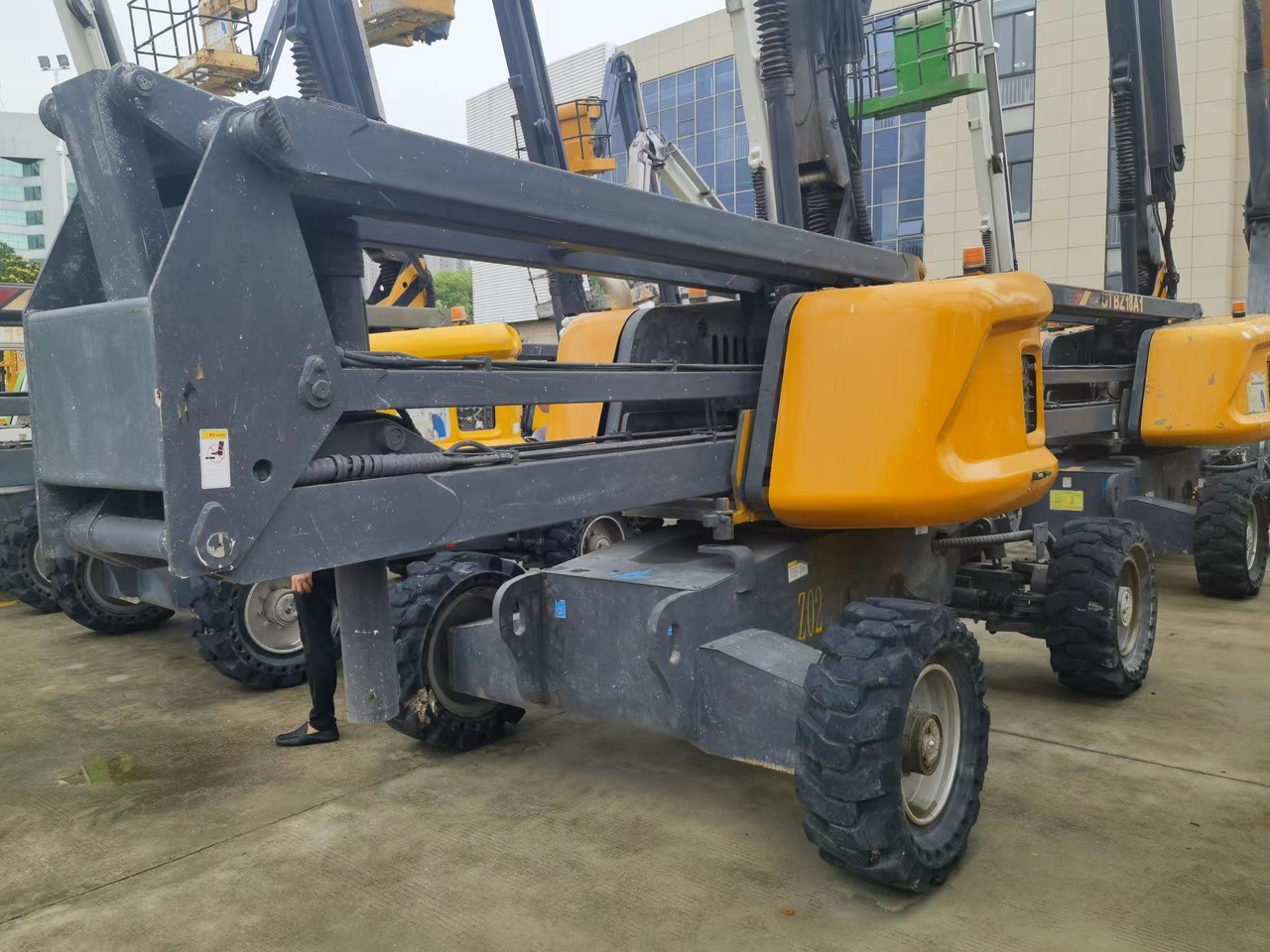 XCMG Official Used Aerial Work Platform Lift GTBZ18A1 18m Cherry Picker Boom Lift Hot Sale - Knikarmhoogwerker: afbeelding 2 XCMG Official Used Aerial Work Platform Lift GTBZ18A1 18m Cherry Picker Boom Lift Hot Sale - Knikarmhoogwerker: afbeelding 2