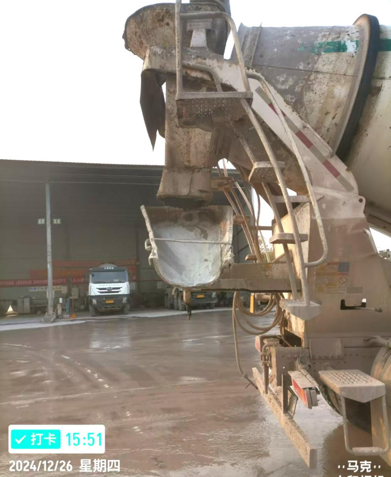 XCMG Official Used Concrete Mixer Truck G4804b 12cubic Cement Mixer Machine - Betonmixer: afbeelding 5 XCMG Official Used Concrete Mixer Truck G4804b 12cubic Cement Mixer Machine - Betonmixer: afbeelding 5