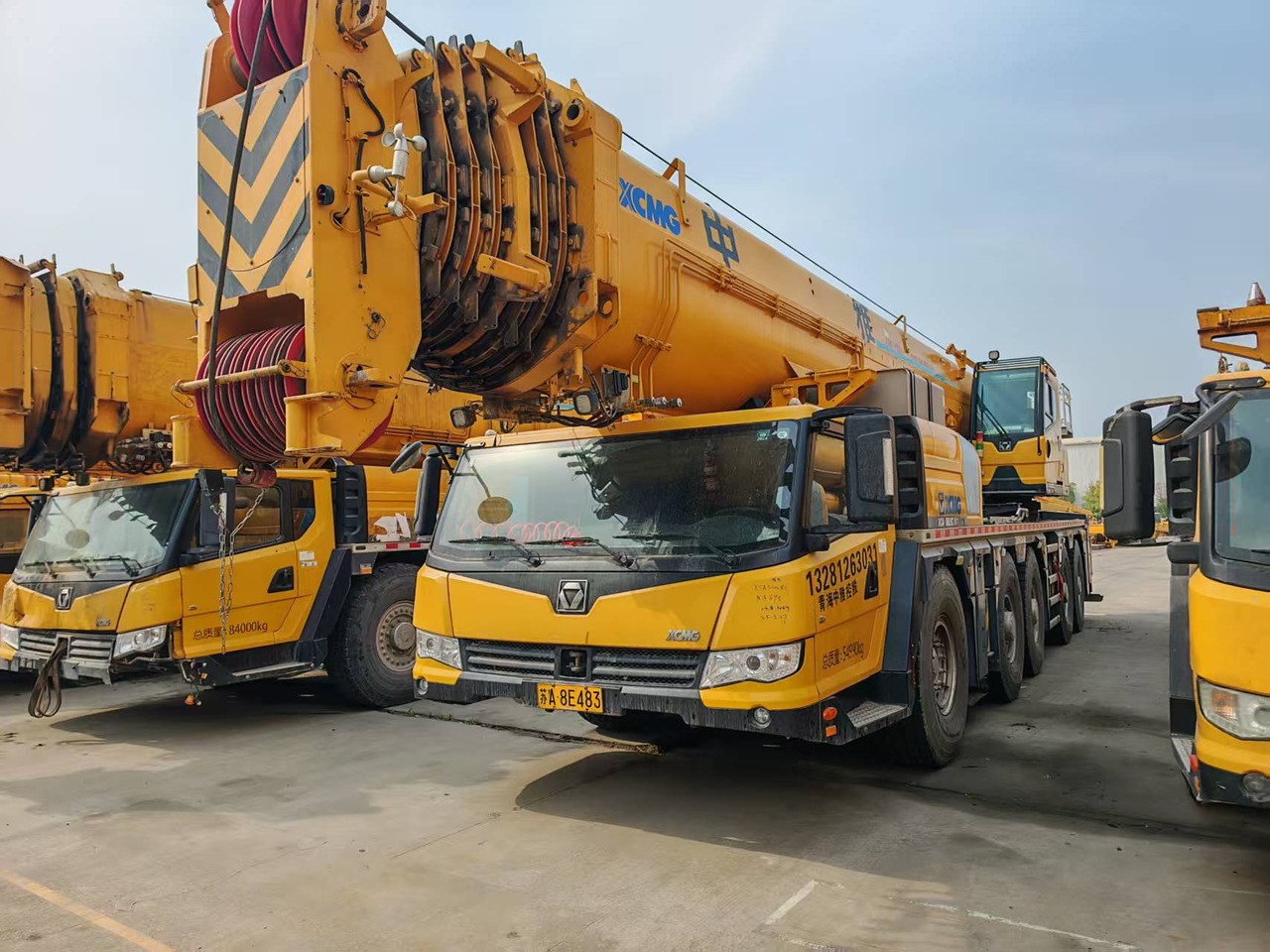 XCMG Official Used Mobile Crane XCA300L8 300Ton 8-Section Truck Crane Hot Sale - Alle terrein kraan: afbeelding 2 XCMG Official Used Mobile Crane XCA300L8 300Ton 8-Section Truck Crane Hot Sale - Alle terrein kraan: afbeelding 2