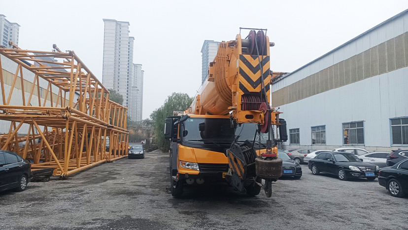 XCMG Official Used Pickup Truck Crane XCA130L7_1 300ton Truck Crane Price - Alle terrein kraan: afbeelding 3 XCMG Official Used Pickup Truck Crane XCA130L7_1 300ton Truck Crane Price - Alle terrein kraan: afbeelding 3
