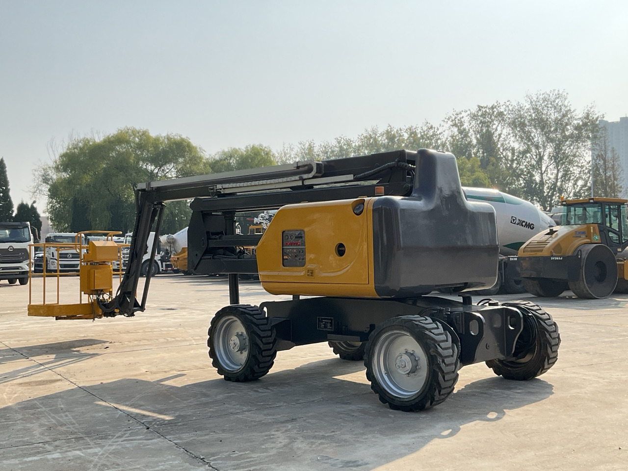 XCMG Official Used Self Propelled Boom Lift GTBZ18 18m Cherry Picker Price List - Knikarmhoogwerker: afbeelding 3 XCMG Official Used Self Propelled Boom Lift GTBZ18 18m Cherry Picker Price List - Knikarmhoogwerker: afbeelding 3