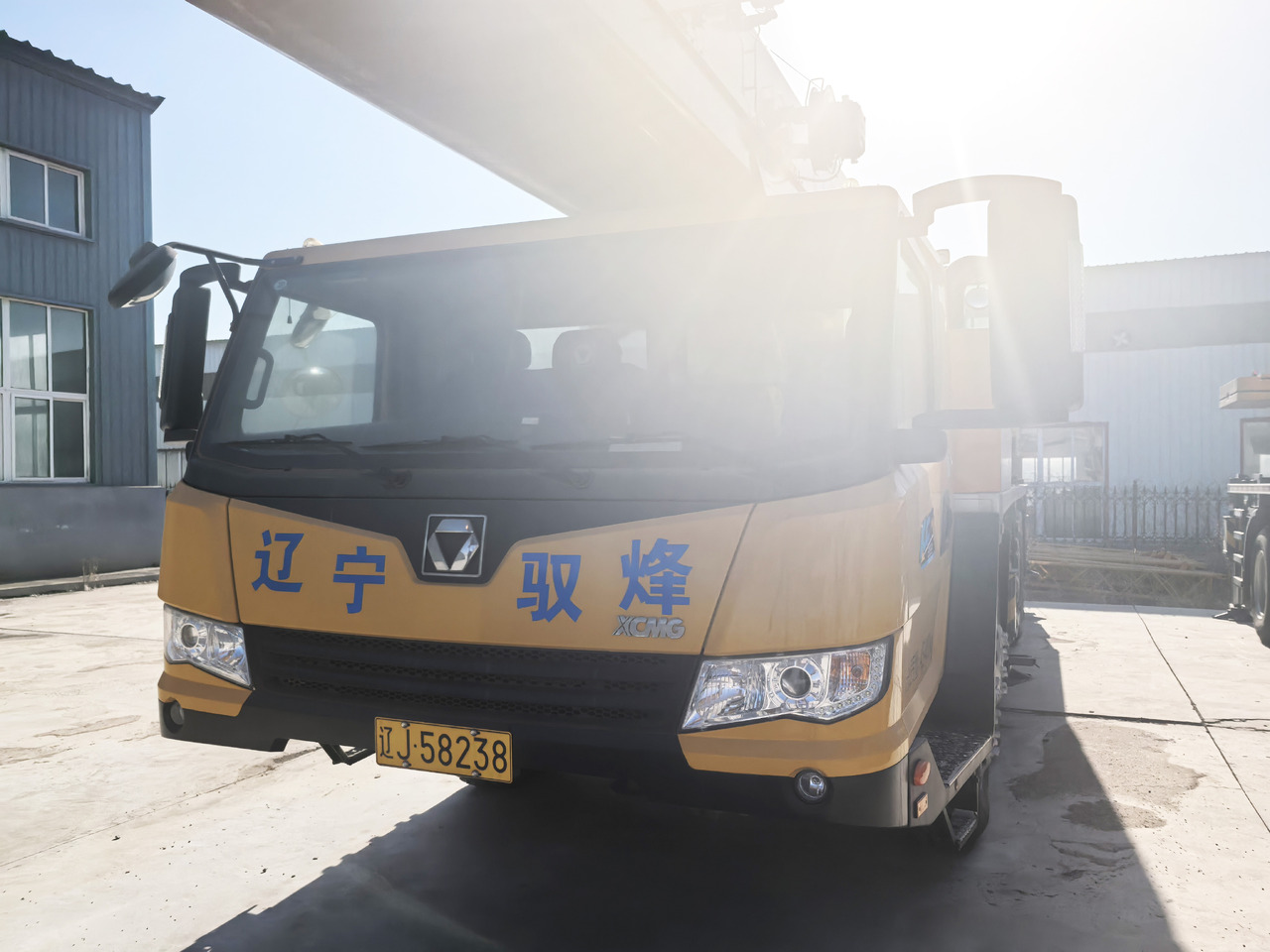 XCMG Official Used Truck-mounted Cranes QY80K5C 80Ton Mobile Cranes Price List - Mobiele kraan: afbeelding 3 XCMG Official Used Truck-mounted Cranes QY80K5C 80Ton Mobile Cranes Price List - Mobiele kraan: afbeelding 3