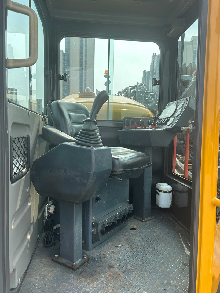XCMG Official XZ360E Second Hand horizontal directional drilling Rig Best Price - Horizontaal gestuurd boren: afbeelding 5 XCMG Official XZ360E Second Hand horizontal directional drilling Rig Best Price - Horizontaal gestuurd boren: afbeelding 5