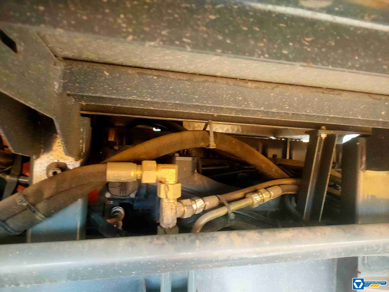 XCMG QY180K5C hydraulic telescopic boom diesel lift crane truck - Mobiele kraan: afbeelding 2 XCMG QY180K5C hydraulic telescopic boom diesel lift crane truck - Mobiele kraan: afbeelding 2