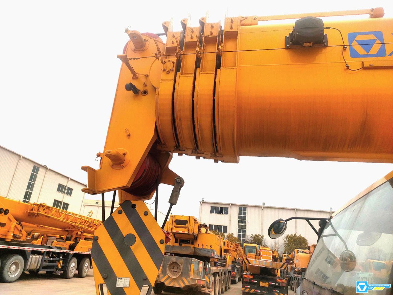 XCMG QY180K5C hydraulic telescopic boom diesel lift crane truck - Mobiele kraan: afbeelding 5 XCMG QY180K5C hydraulic telescopic boom diesel lift crane truck - Mobiele kraan: afbeelding 5