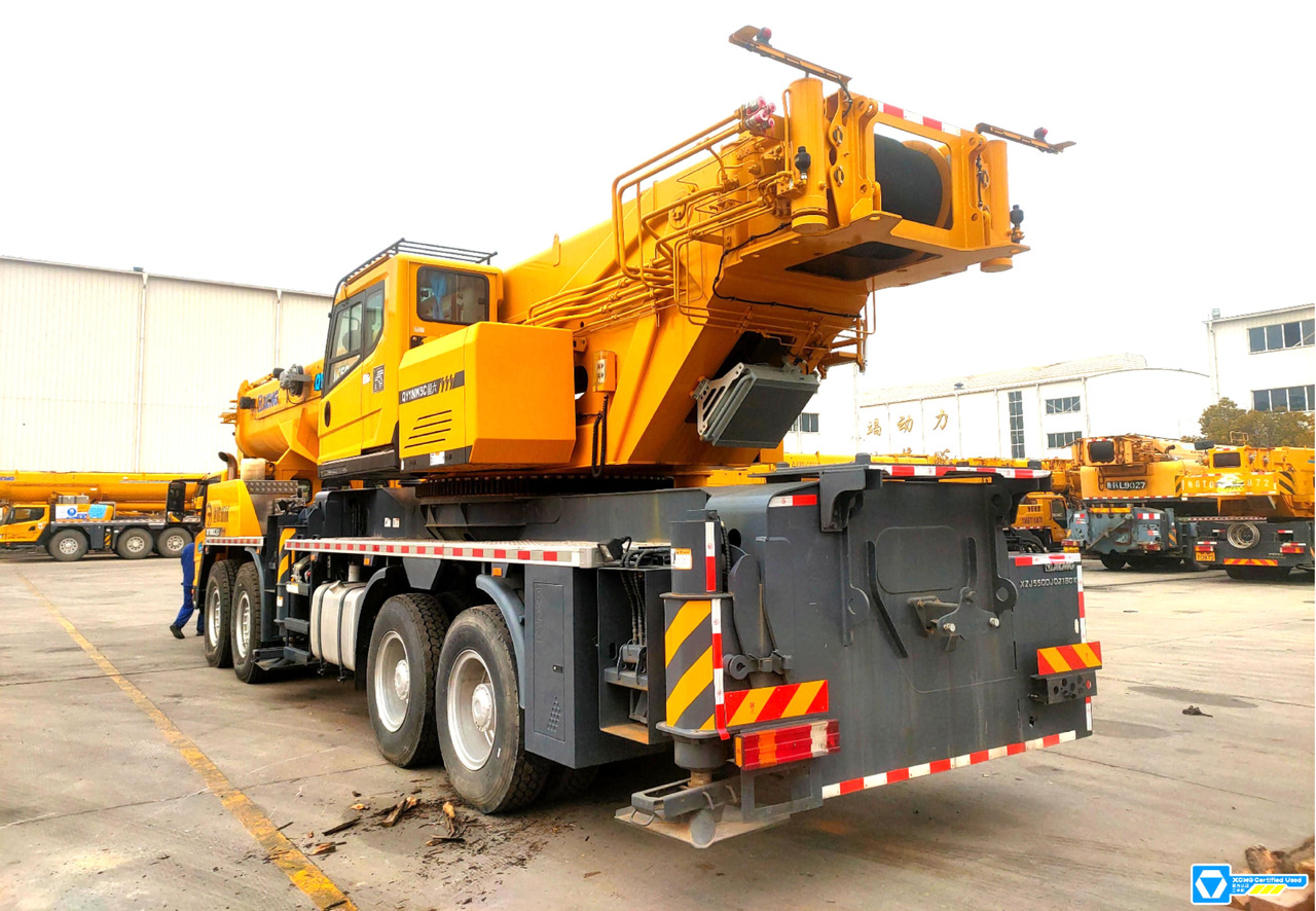 XCMG QY180K5C mobile diesel lift crane price - Mobiele kraan: afbeelding 4 XCMG QY180K5C mobile diesel lift crane price - Mobiele kraan: afbeelding 4
