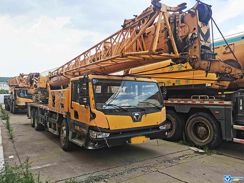 XCMG QY25K-II 25ton 2014 used second hand pickup crane for sale - Mobiele kraan: afbeelding 4 XCMG QY25K-II 25ton 2014 used second hand pickup crane for sale - Mobiele kraan: afbeelding 4