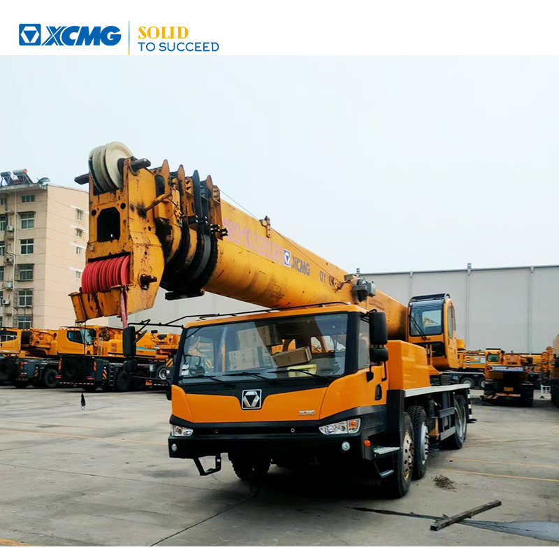 XCMG QY70K-I 70ton lifting machine hoist truck crane price - Mobiele kraan: afbeelding 1 XCMG QY70K-I 70ton lifting machine hoist truck crane price - Mobiele kraan: afbeelding 1
