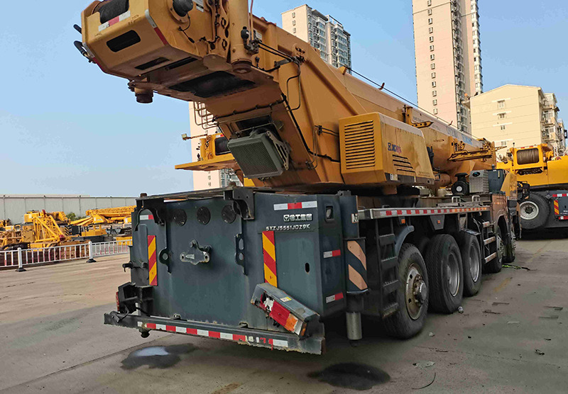 XCMG QY95K7C 90ton 95ton second hand hydraulic crane price - Mobiele kraan: afbeelding 3 XCMG QY95K7C 90ton 95ton second hand hydraulic crane price - Mobiele kraan: afbeelding 3