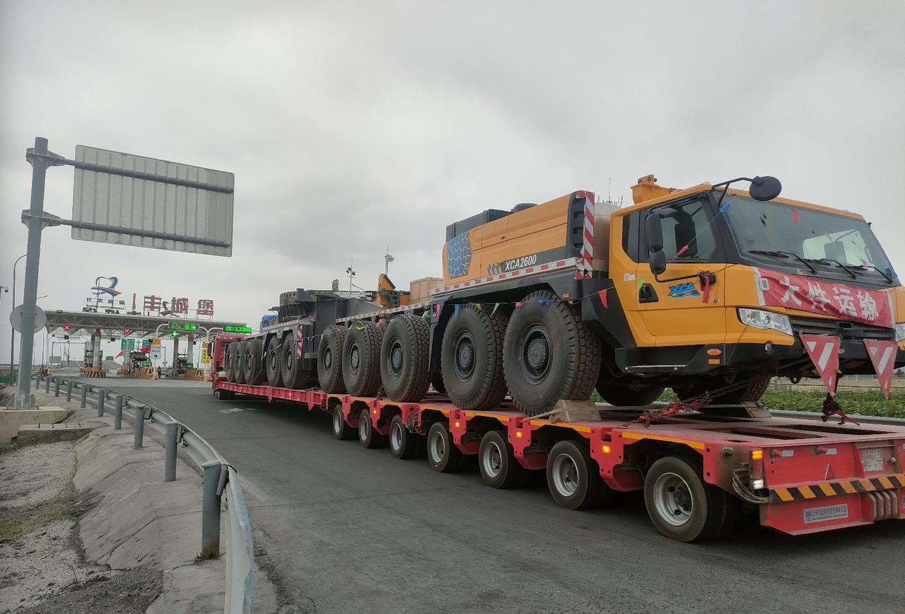 XCMG XCA2600 Used 2600 Ton Large All Terrain Truck Crane with Good Performance - Alle terrein kraan: afbeelding 2 XCMG XCA2600 Used 2600 Ton Large All Terrain Truck Crane with Good Performance - Alle terrein kraan: afbeelding 2