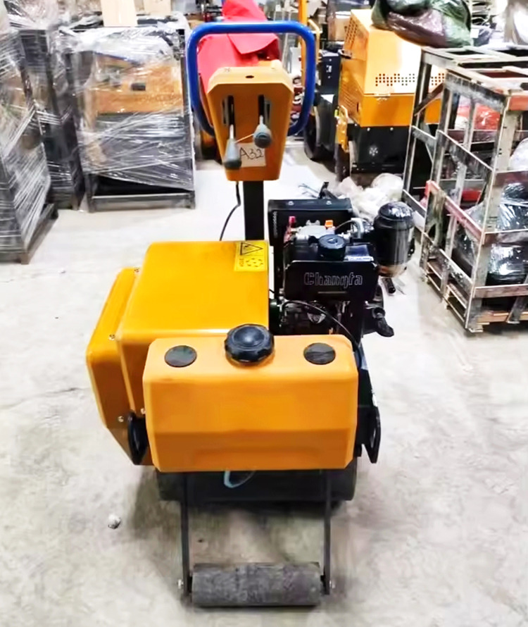 XCMG XMR040 small hand light hydraulic road roller for sale - Kleine wals: afbeelding 3 XCMG XMR040 small hand light hydraulic road roller for sale - Kleine wals: afbeelding 3