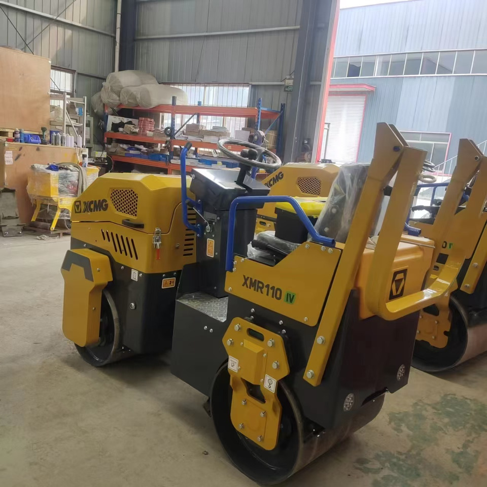 XCMG XMR110 1ton samll road roller hydraulic vibratory compator price - Kleine wals: afbeelding 3 XCMG XMR110 1ton samll road roller hydraulic vibratory compator price - Kleine wals: afbeelding 3