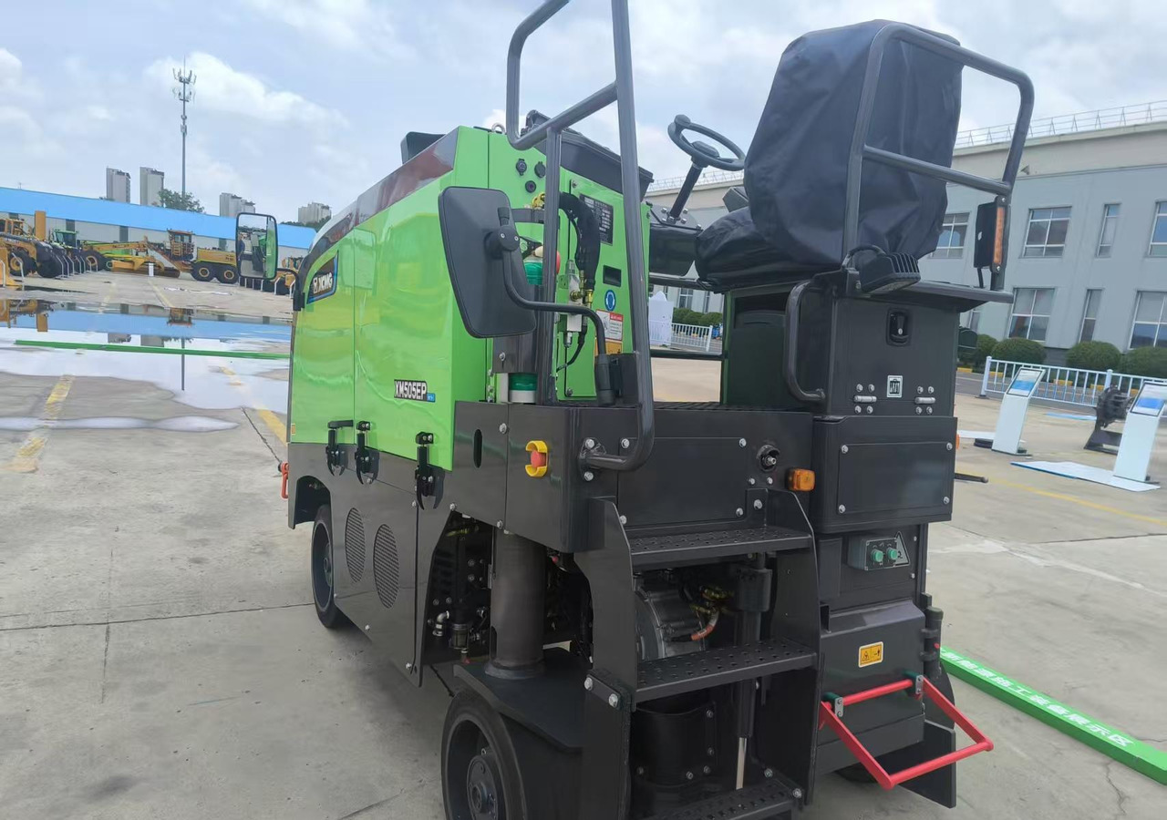 XCMG official used electric small cold milling machine Xm505ep 500mm width - Asfaltfrees: afbeelding 2 XCMG official used electric small cold milling machine Xm505ep 500mm width - Asfaltfrees: afbeelding 2