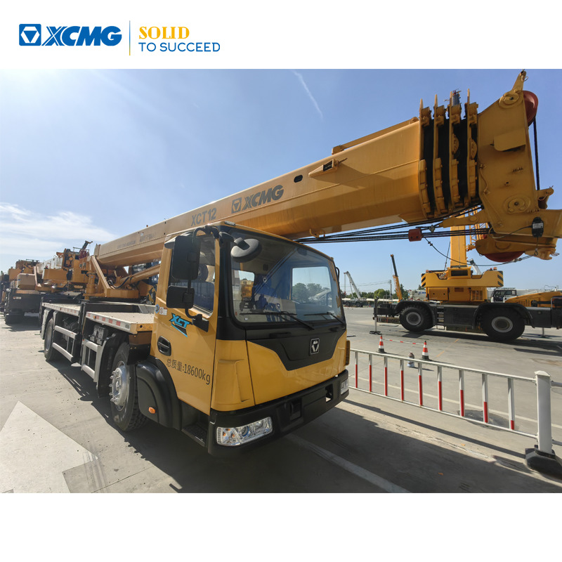 XCMG used XCT12L5-5 12ton five section telescopic boom hydraulic truck crane for sale - Mobiele kraan: afbeelding 1 XCMG used XCT12L5-5 12ton five section telescopic boom hydraulic truck crane for sale - Mobiele kraan: afbeelding 1