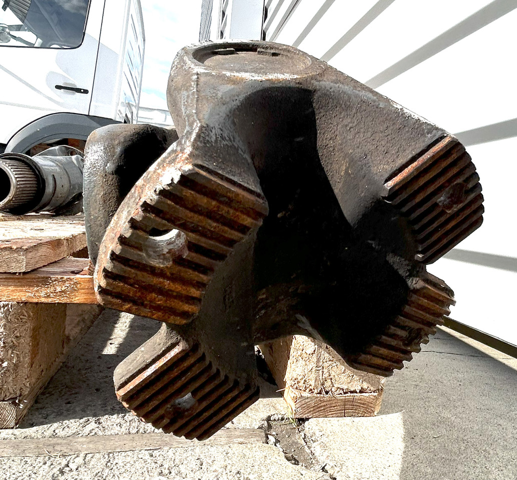 DAF CF EURO 6 440 DRIVE SHAFT LENGTH 1640 MM - Cardanas: afbeelding 4 DAF CF EURO 6 440 DRIVE SHAFT LENGTH 1640 MM - Cardanas: afbeelding 4