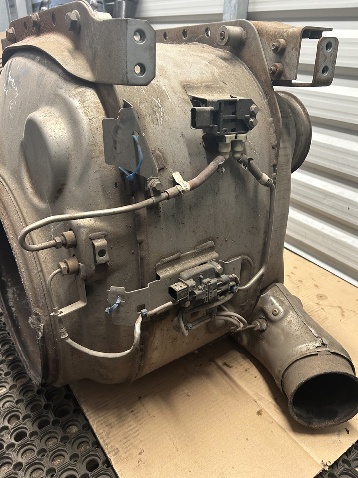 DAF DPF CATALYTIC CONVERTER DAF XF 106 - Katalysator: afbeelding 2 DAF DPF CATALYTIC CONVERTER DAF XF 106 - Katalysator: afbeelding 2