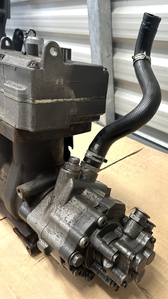 DAF XF 106 480 AIR COMPRESSOR + POWER STEERING PUMP + FUEL PUMP - Compressor: afbeelding 4 DAF XF 106 480 AIR COMPRESSOR + POWER STEERING PUMP + FUEL PUMP - Compressor: afbeelding 4
