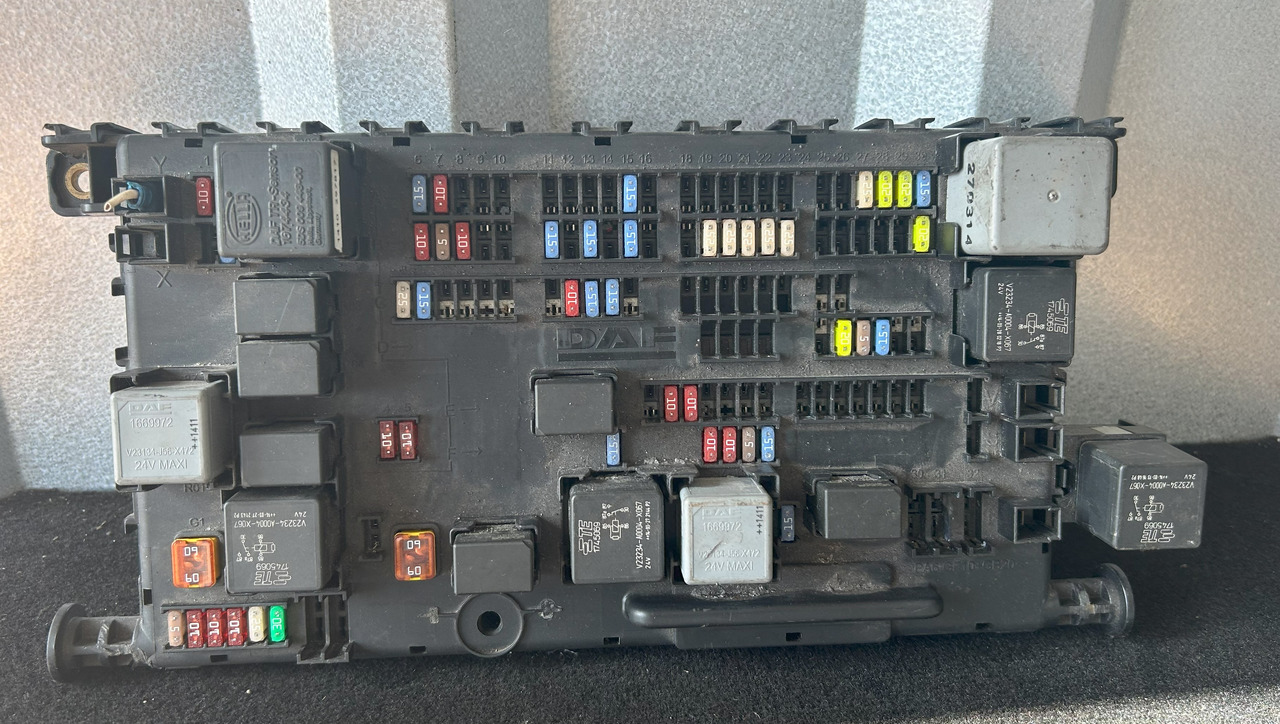 DAF XF 106 FUSE BOX - Zekeringkast: afbeelding 1 DAF XF 106 FUSE BOX - Zekeringkast: afbeelding 1