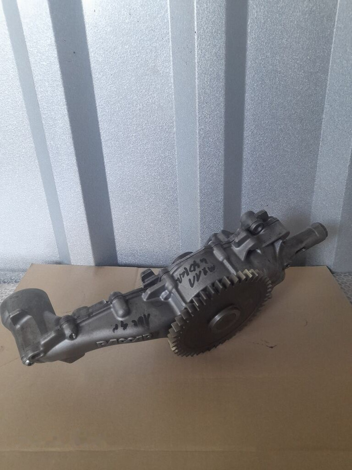 DAF XF 106 MX11 1955983 DAF XF 106 MX11 truck - Oliepomp voor Vrachtwagen: afbeelding 3 DAF XF 106 MX11 1955983 DAF XF 106 MX11 truck - Oliepomp voor Vrachtwagen: afbeelding 3