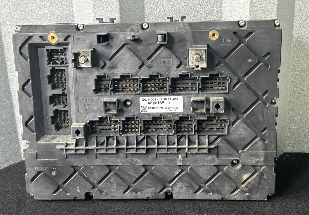 MERCEDES ACTROS MP4 A FUSE MODULE SAM - Zekeringkast: afbeelding 2 MERCEDES ACTROS MP4 A FUSE MODULE SAM - Zekeringkast: afbeelding 2