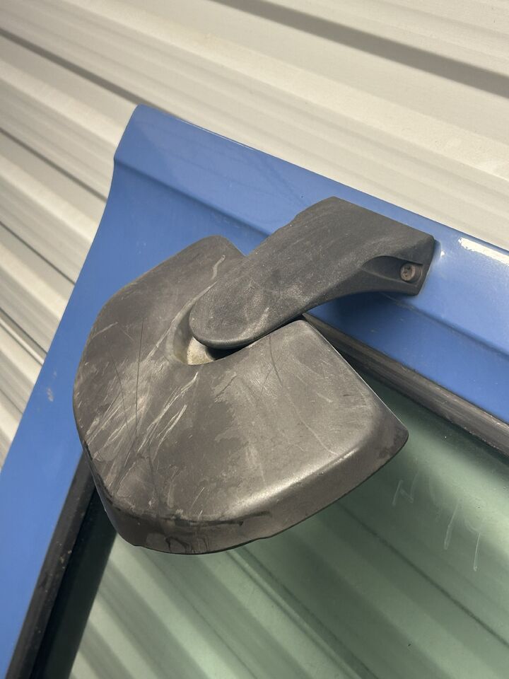 MERCEDES ACTROS MP4 DOOR RIGHT EITH RAMP MIRROR - Deur en onderdelen: afbeelding 5 MERCEDES ACTROS MP4 DOOR RIGHT EITH RAMP MIRROR - Deur en onderdelen: afbeelding 5