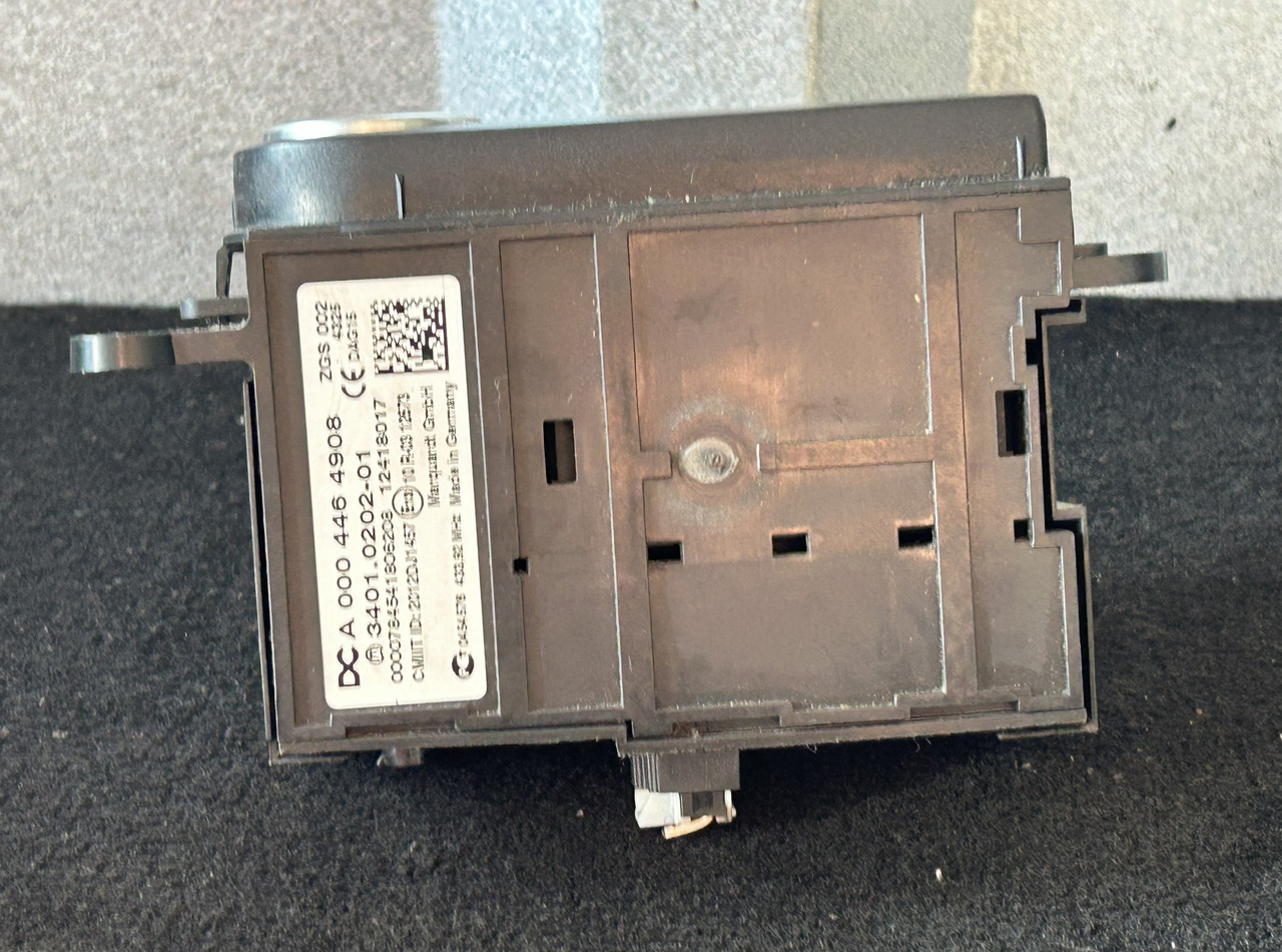 MERCEDES-BENZ ACTROS MP4 START/STOP IGNITION SWITCH - Instrumentenpaneel voor Vrachtwagen: afbeelding 3 MERCEDES-BENZ ACTROS MP4 START/STOP IGNITION SWITCH - Instrumentenpaneel voor Vrachtwagen: afbeelding 3