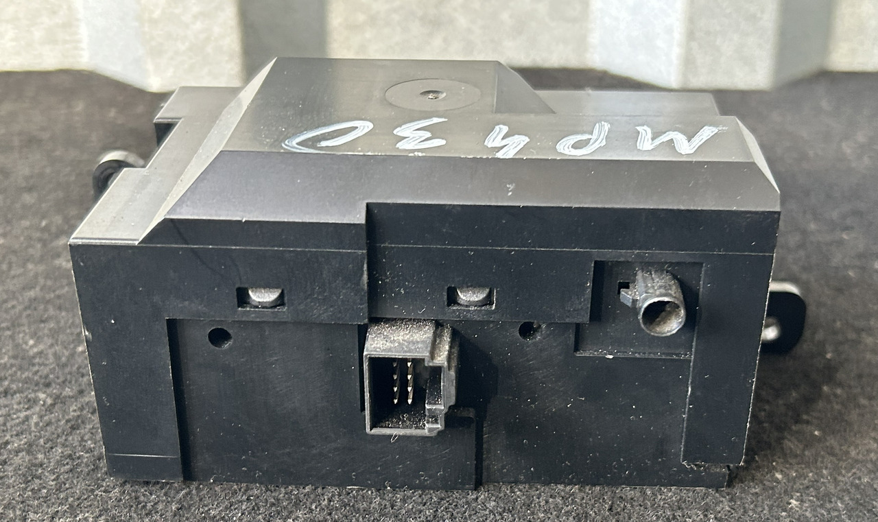 MERCEDES-BENZ ACTROS MP4 START/STOP IGNITION SWITCH - Instrumentenpaneel voor Vrachtwagen: afbeelding 3 MERCEDES-BENZ ACTROS MP4 START/STOP IGNITION SWITCH - Instrumentenpaneel voor Vrachtwagen: afbeelding 3