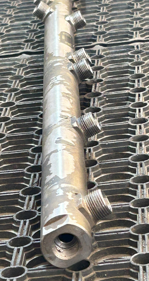 MERCEDES-BENZ Commonrail pressure pipe ACTROS MP4 - Brandstoftoevoer voor Vrachtwagen: afbeelding 5 MERCEDES-BENZ Commonrail pressure pipe ACTROS MP4 - Brandstoftoevoer voor Vrachtwagen: afbeelding 5