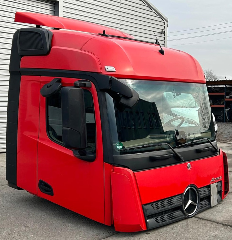 Mercedes Actros MP4 - Cabine: afbeelding 3 Mercedes Actros MP4 - Cabine: afbeelding 3