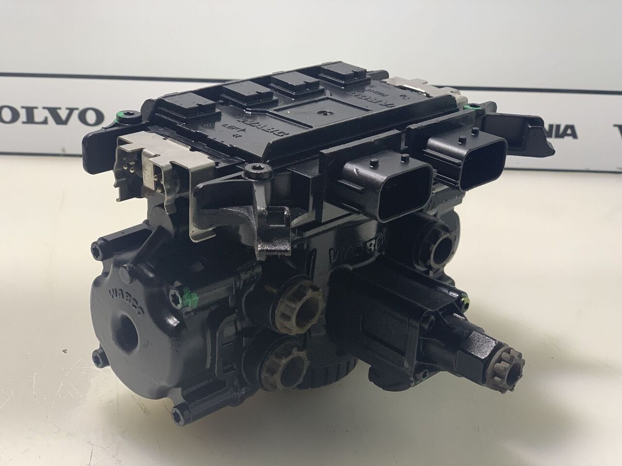 Mercedes-Benz ACTROS 4801050060 Mercedes-Benz ACTROS truck - Remventiel voor Vrachtwagen: afbeelding 1 Mercedes-Benz ACTROS 4801050060 Mercedes-Benz ACTROS truck - Remventiel voor Vrachtwagen: afbeelding 1