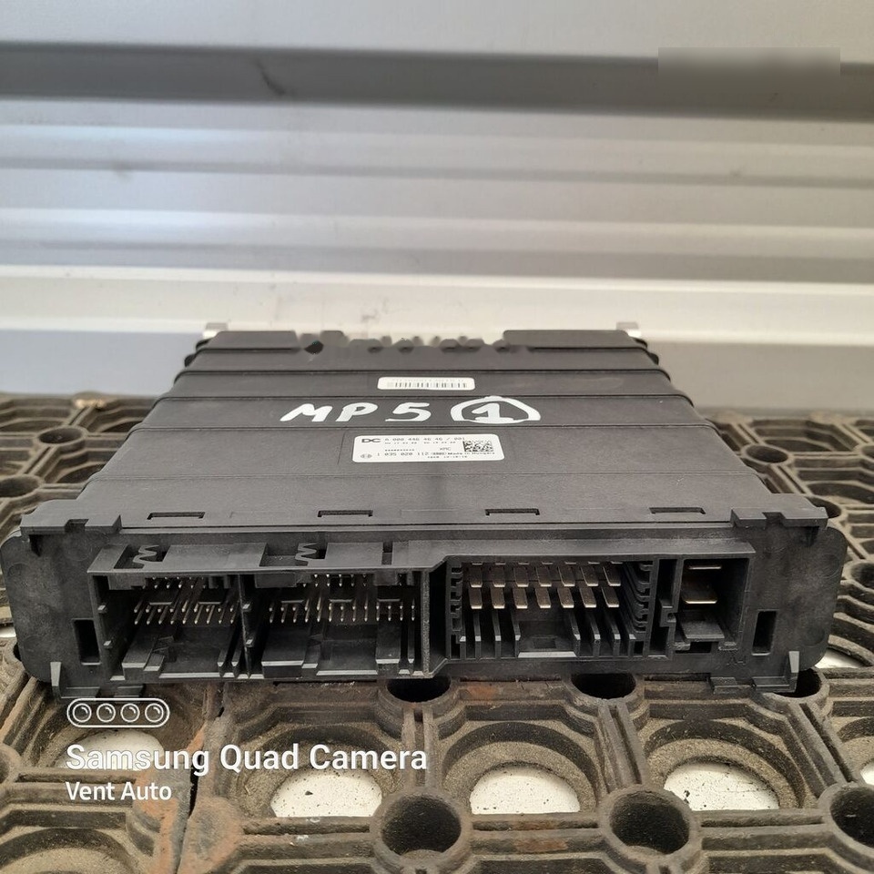 Mercedes-Benz ACTROS MP5 A0004464646 Mercedes-Benz A0004464646 XMC - ECU voor Vrachtwagen: afbeelding 3 Mercedes-Benz ACTROS MP5 A0004464646 Mercedes-Benz A0004464646 XMC - ECU voor Vrachtwagen: afbeelding 3