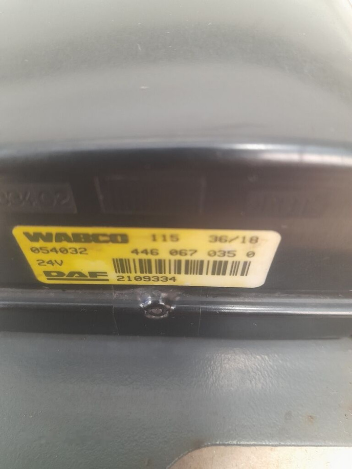 RADAR AKTYWNY ACC2 AEBS DAF XF 106 LIFT 2109334 DAF 2109334 XF 106 truck - Elektrisch systeem voor Vrachtwagen: afbeelding 5 RADAR AKTYWNY ACC2 AEBS DAF XF 106 LIFT 2109334 DAF 2109334 XF 106 truck - Elektrisch systeem voor Vrachtwagen: afbeelding 5